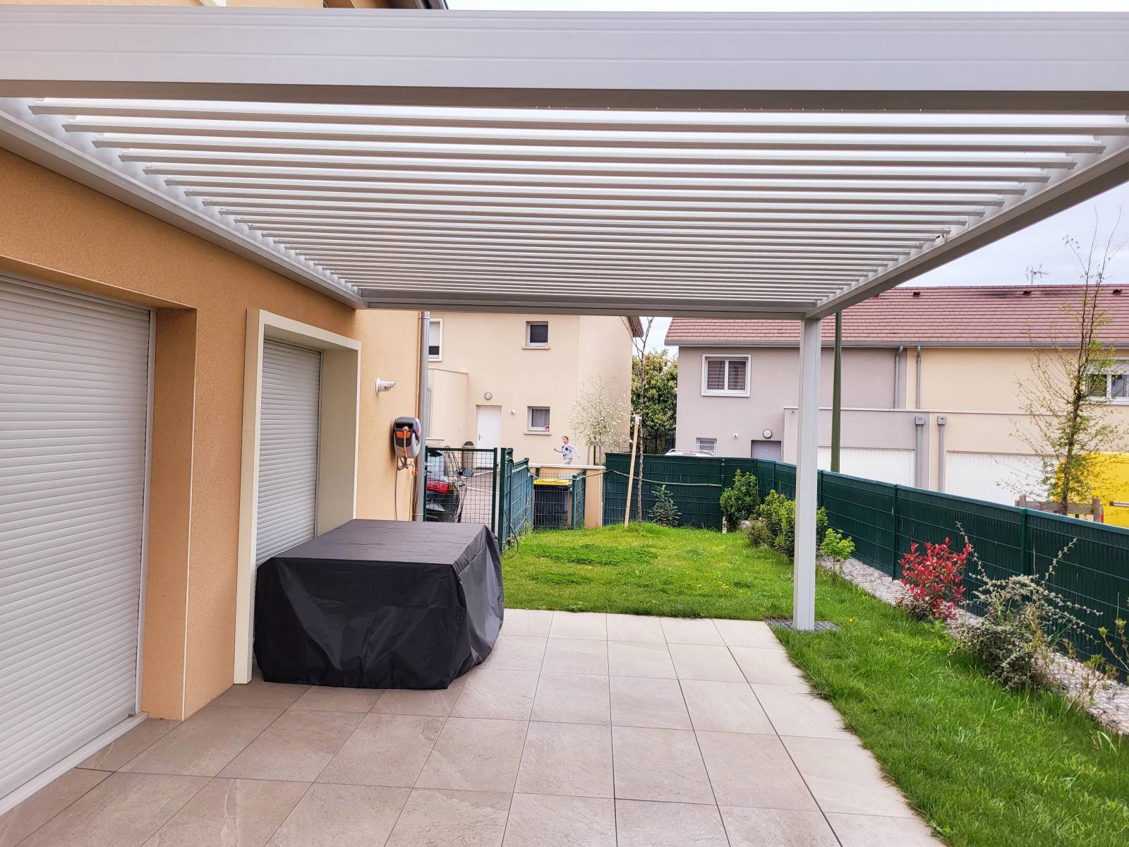 pergolas bioclimantique toiture lame orientable Communay 69 Rhône