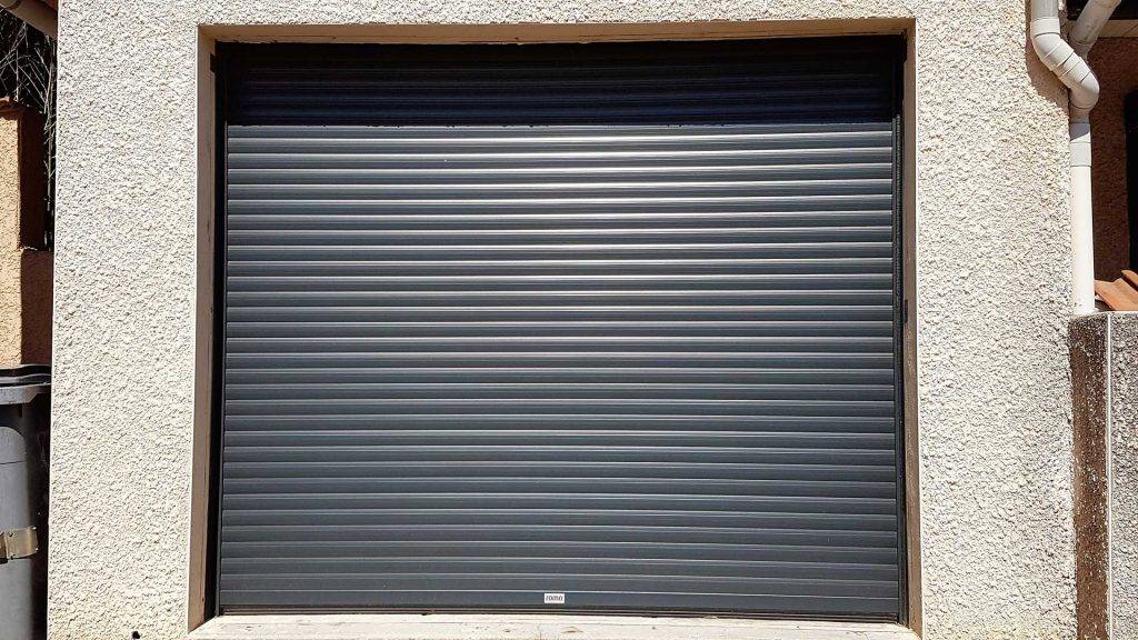 Devis pour installation de pergola bioclimatique en alu avec stores latéraux et options personnalisées Brindas 69126 Rhône